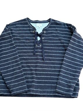 Lucky Brand Women’s XL Black And Silver Long Sleeve Pullover Shirt